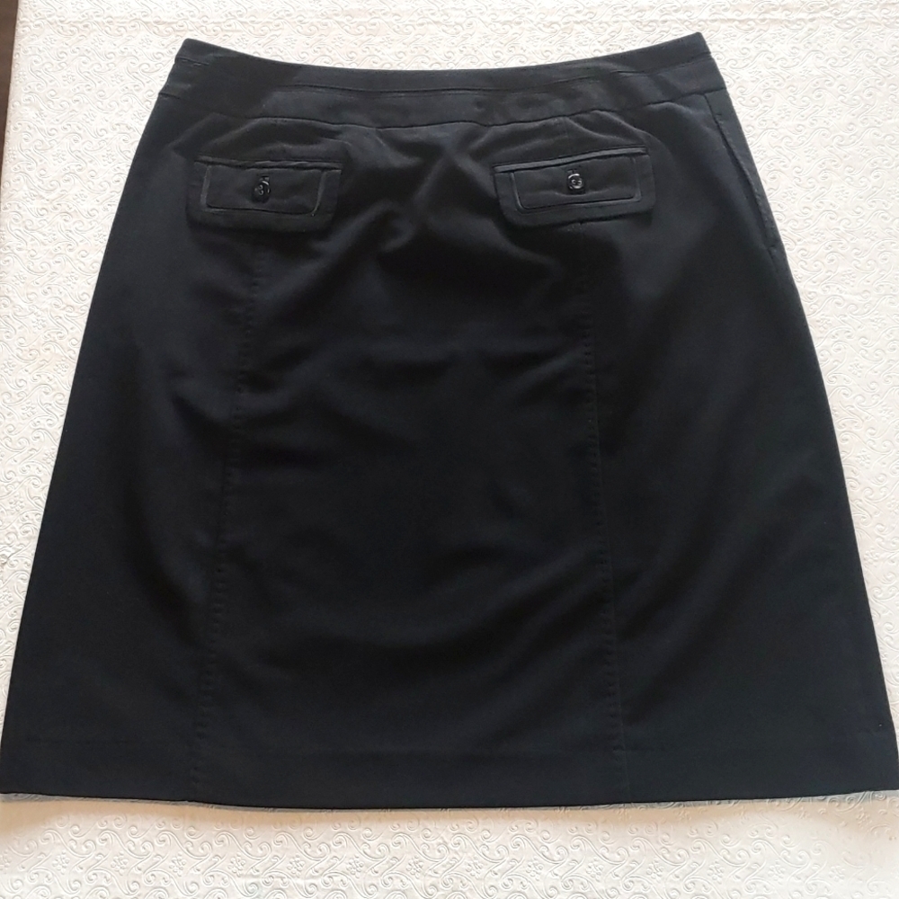 Investments Women's Black Skirt with 6 Button Sailor Front Sze 12 - Picture 11 of 11